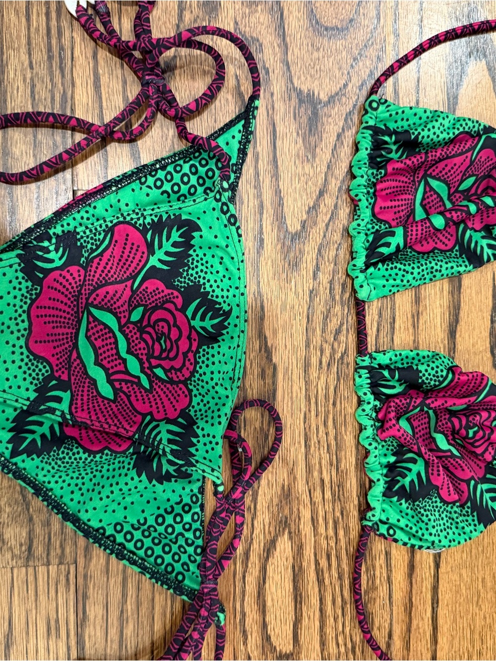 Indah Bongo Bikini - Picture 4 of 8